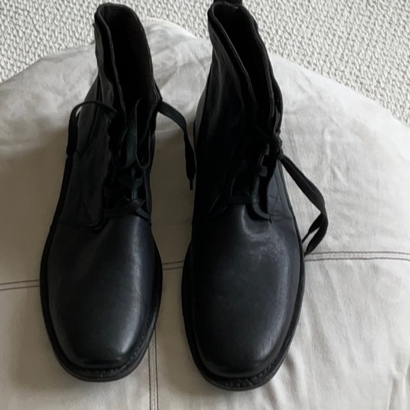 Men's Black Leather Shoes - Picture 2 of 6
